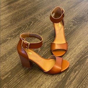 Cognac sandal heels